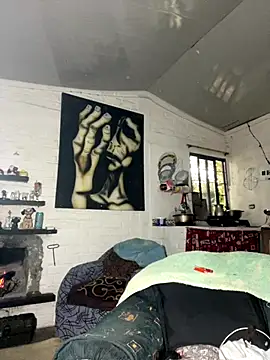 FlpGmz online show from October 2025 09:49:01 PM