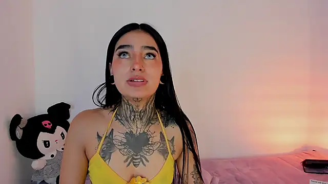 shadowcatt  online show from December 2024 10:45:01 PM