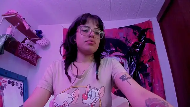 Lucyfx666 online show from May 2026 07:21:01 PM