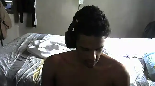 Snapshot of RenziTatte chatting on February 2025 02:14:02 PM RenziTatte online show from February 2025 02:14:02 PM