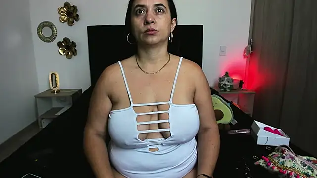 Snapshot of TatianaMonteross chatting on June 2026 03:03:01 PM TatianaMonteross online show from June 2026 03:03:01 PM