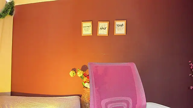 Snapshot of wini_fer chatting on November 2025 02:08:01 PM wini fer online show from November 2025 02:08:01 PM