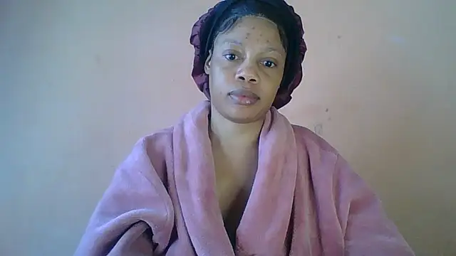 Snapshot of NAUGHTYSHALOTXX chatting on June 2026 08:44:02 AM NAUGHTYSHALOTXX online show from June 2026 08:44:02 AM