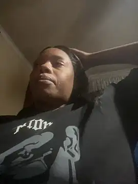 Snapshot of NAUGHTYSHALOTXX chatting on June 2026 04:55:01 PM NAUGHTYSHALOTXX online show from June 2026 04:55:01 PM