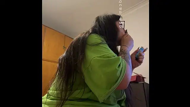 Snapshot of Mizztikaa chatting on November 2025 06:51:01 PM Mizztikaa online show from November 2025 06:51:01 PM