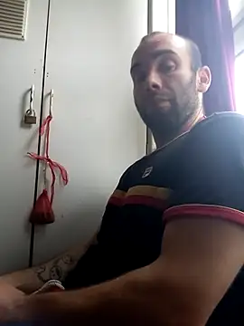 Snapshot of DrbigdickUK chatting on June 2026 10:28:02 AM DrbigdickUK online show from June 2026 10:28:02 AM