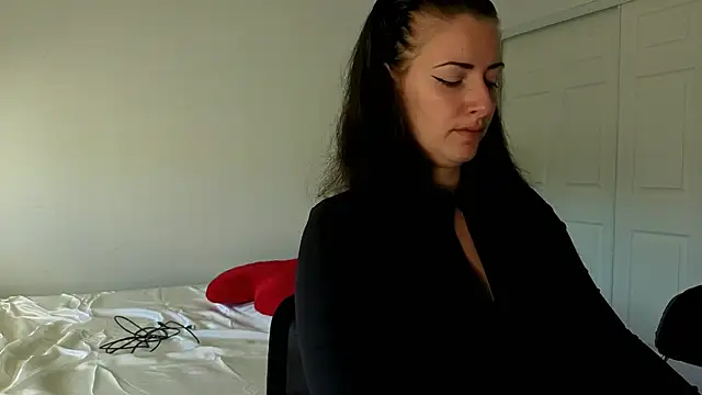 Sapphir3xoxo online show from November 2025 01:55:01 PM