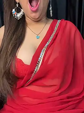Snapshot of Diya_Chopra chatting on June 2026 03:54:02 AM Diya Chopra online show from June 2026 03:54:02 AM
