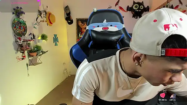 Damian latinxxx online show from November 2025 03:05:02 AM