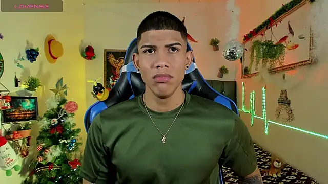 Damian latinxxx online show from November 2025 03:18:02 AM