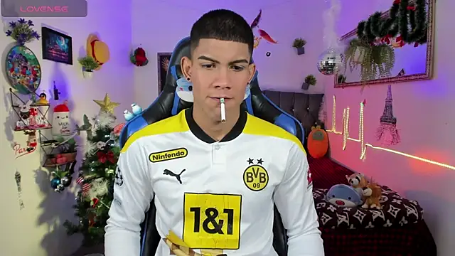 Damian latinxxx online show from December 2025 03:11:01 AM