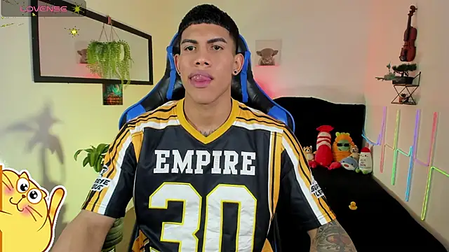 Damian latinxxx online show from March 2026 05:08:02 AM