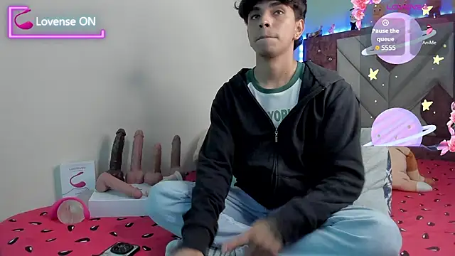 Snapshot of Santy_carrington chatting on September 2025 03:21:01 AM Santy carrington online show from September 2025 03:21:01 AM