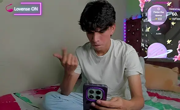 Santy carrington online show from December 2025 03:15:02 AM