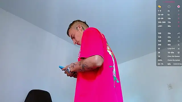 Snapshot of bray_hotboy777 chatting on December 2025 04:12:02 PM bray hotboy777 online show from December 2025 04:12:02 PM