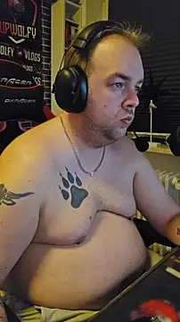 PupW0lfy online show from December 2025 07:21:01 PM