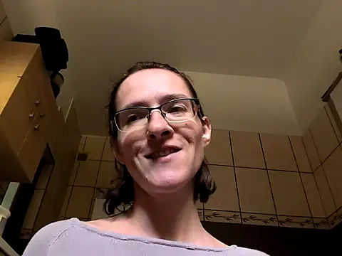 Snapshot of Milky_hairy_mommy chatting on October 2025 10:40:02 AM Milky hairy mommy online show from October 2025 10:40:02 AM