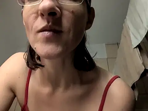 Milky hairy mommy online show from November 2025 08:45:01 PM