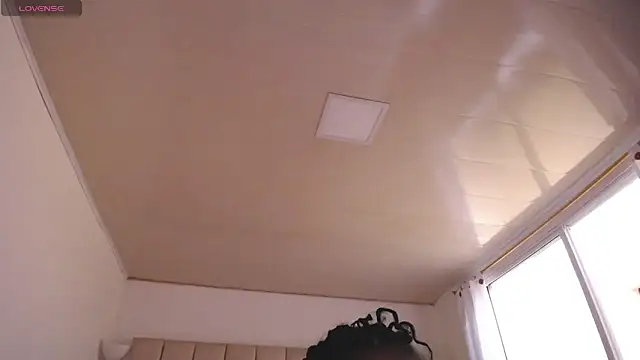 Britanymooree online show from March 2026 08:05:01 PM