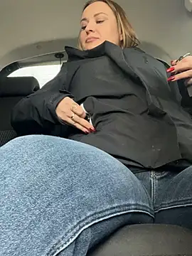 OlgaBuzzz online show from February 2025 09:36:02 AM