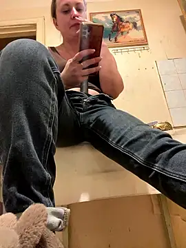 OlgaBuzzz online show from January 2026 01:38:02 PM