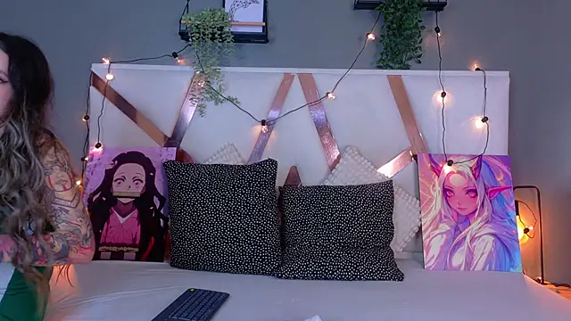 Snapshot of AmbarHills_1 chatting on November 2025 11:31:02 AM AmbarHills 1 online show from November 2025 11:31:02 AM