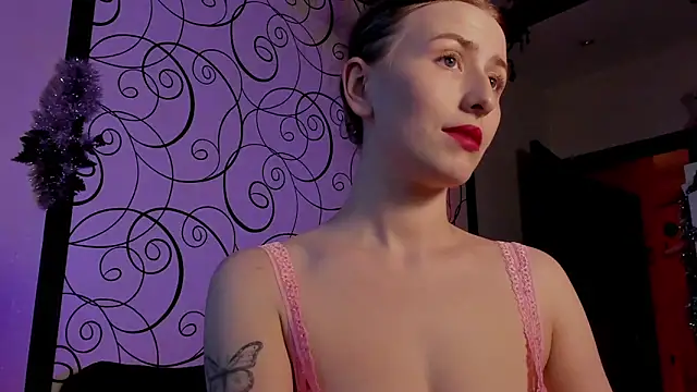 Emily April online show from December 2024 09:58:01 AM