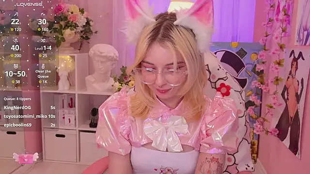 Coconut Mia online show from January 2025 01:02:01 AM