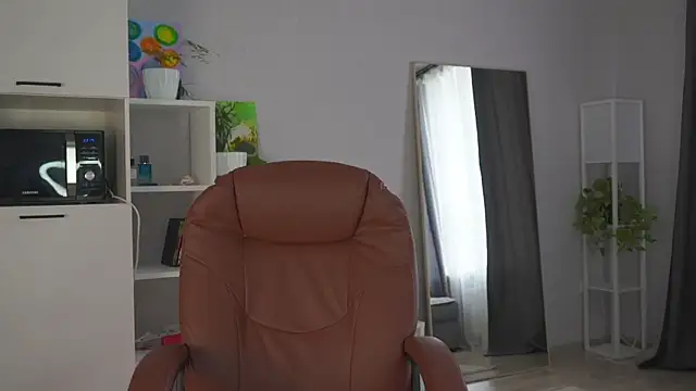 Snapshot of Victoria1Love chatting on September 2025 08:48:02 AM Victoria1Love online show from September 2025 08:48:02 AM