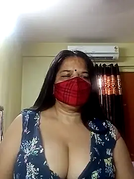 Snapshot of IndianAngle chatting on March 2025 04:28:01 AM IndianAngle online show from March 2025 04:28:01 AM