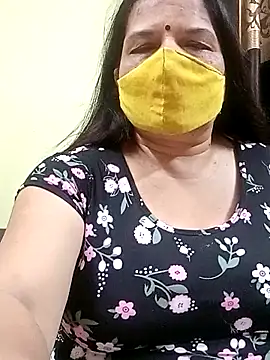 Snapshot of IndianAngle chatting on September 2025 08:31:01 PM IndianAngle online show from September 2025 08:31:01 PM