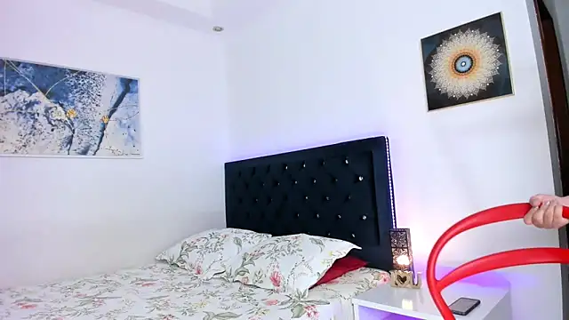 Snapshot of MissMaria chatting on January 2025 03:04:02 AM MissMaria online show from January 2025 03:04:02 AM