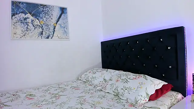 Snapshot of MissMaria chatting on January 2025 03:33:01 AM MissMaria online show from January 2025 03:33:01 AM