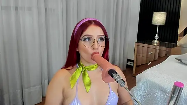 Snapshot of misspaulinaa chatting on March 2025 02:42:02 AM misspaulinaa online show from March 2025 02:42:02 AM