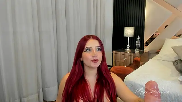 Snapshot of misspaulinaa chatting on March 2025 05:30:01 AM misspaulinaa online show from March 2025 05:30:01 AM