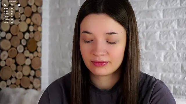 LowOncoming online show from September 2025 02:44:01 AM