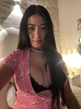  MadiLee  online show from February 2025 09:33:02 PM