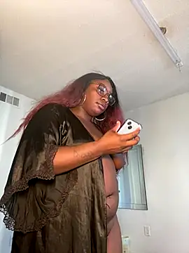 LillShayy online show from October 2025 03:00:02 PM