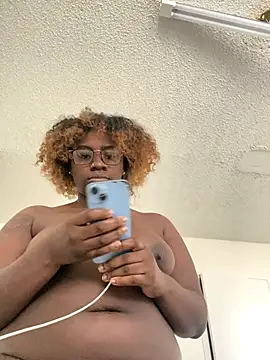 Snapshot of LillShayy chatting on November 2025 03:57:01 PM LillShayy online show from November 2025 03:57:01 PM