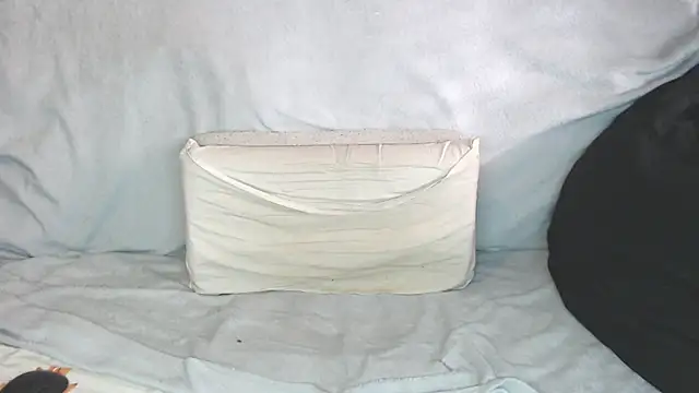 Snapshot of qustci-couple chatting on October 2025 07:50:02 AM qustci-couple online show from October 2025 07:50:02 AM