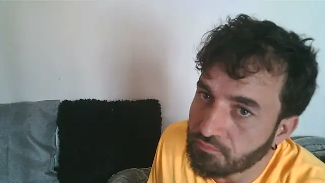 Snapshot of FJcouple chatting on February 2025 04:02:01 PM FJcouple online show from February 2025 04:02:01 PM