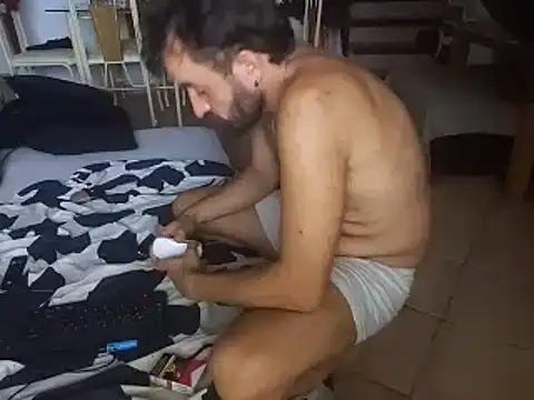 Snapshot of FJcouple chatting on October 2025 07:22:02 PM FJcouple online show from October 2025 07:22:02 PM