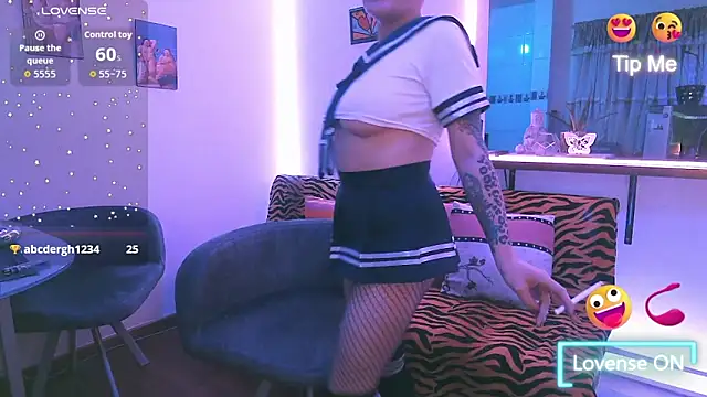 Maria fernandaxxx  online show from December 2025 11:43:01 PM