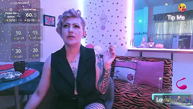 Maria fernandaxxx  online show from February 2026 07:01:01 PM