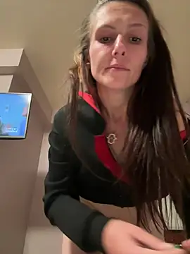 snowrillaxxx online show from June 2026 03:46:01 AM