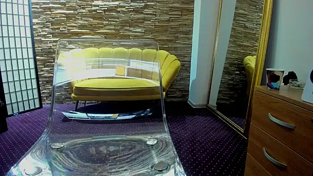 AishaRouhi online show from November 2025 05:18:02 AM