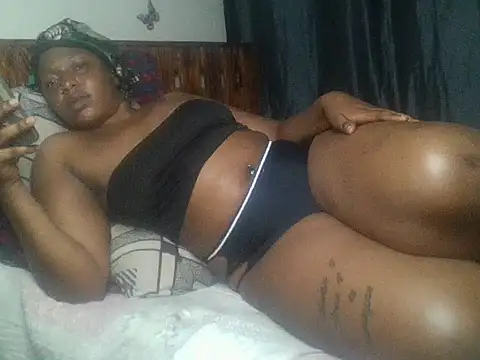 IAm Katie online show from November 2025 08:54:02 PM