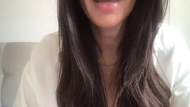 paolajonez online show from February 2026 01:52:02 PM