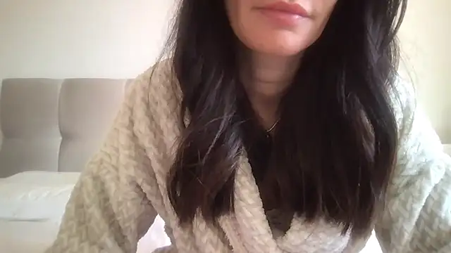 paolajonez online show from April 2026 12:54:01 PM