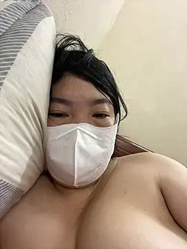 Snapshot of Hachi_Sweetbabie_ chatting on June 2026 11:13:02 PM Hachi Sweetbabie online show from June 2026 11:13:02 PM